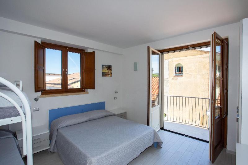 Odissea Residence e Rooms image