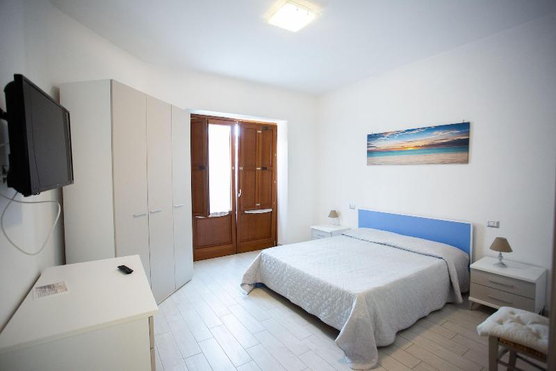 Odissea Residence e Rooms image