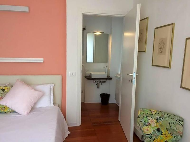 Villa Cesarina image