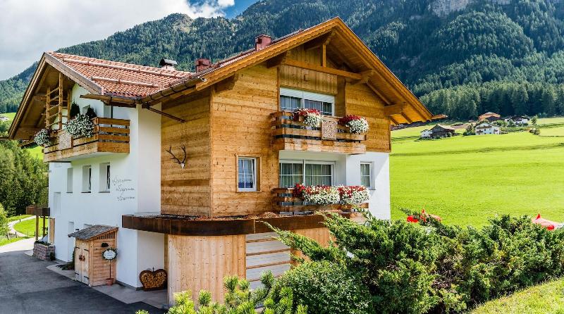 Alpine Boutique Villa Gabriela image