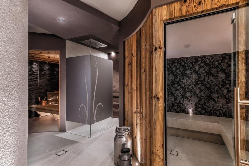 Alpine Boutique Villa Gabriela image
