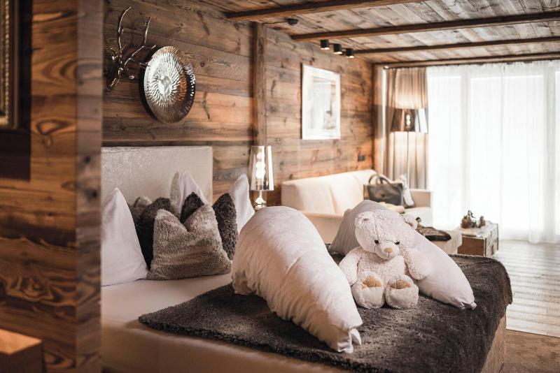 Alpine Boutique Villa Gabriela image