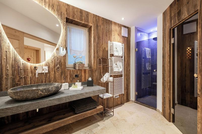 Alpine Boutique Villa Gabriela image