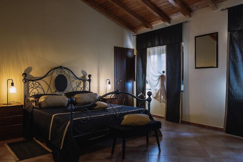 B&B Anthea image