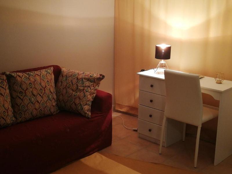 B&B Anthea image