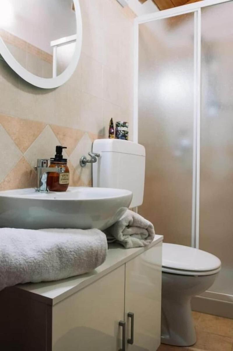 B&B Anthea image