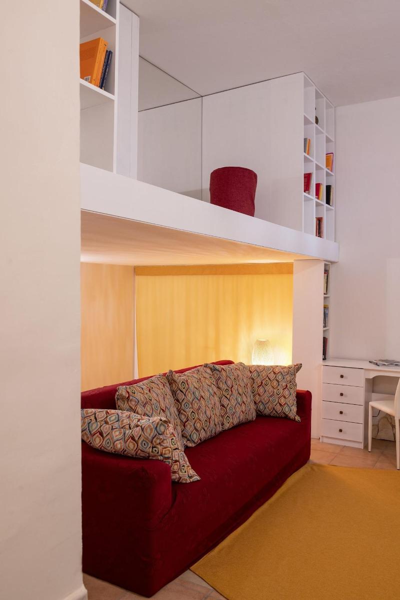 B&B Anthea image