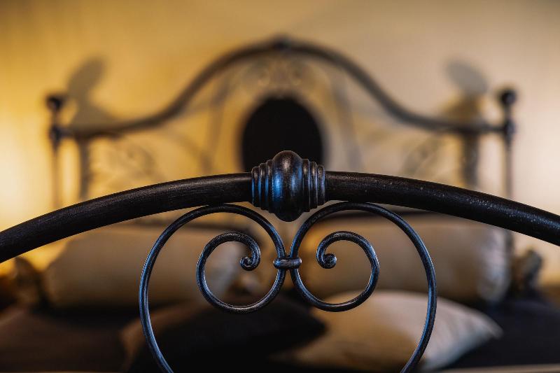 B&B Anthea image