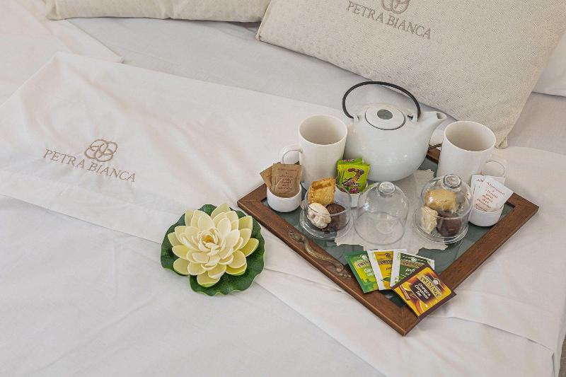 Petra Bianca image