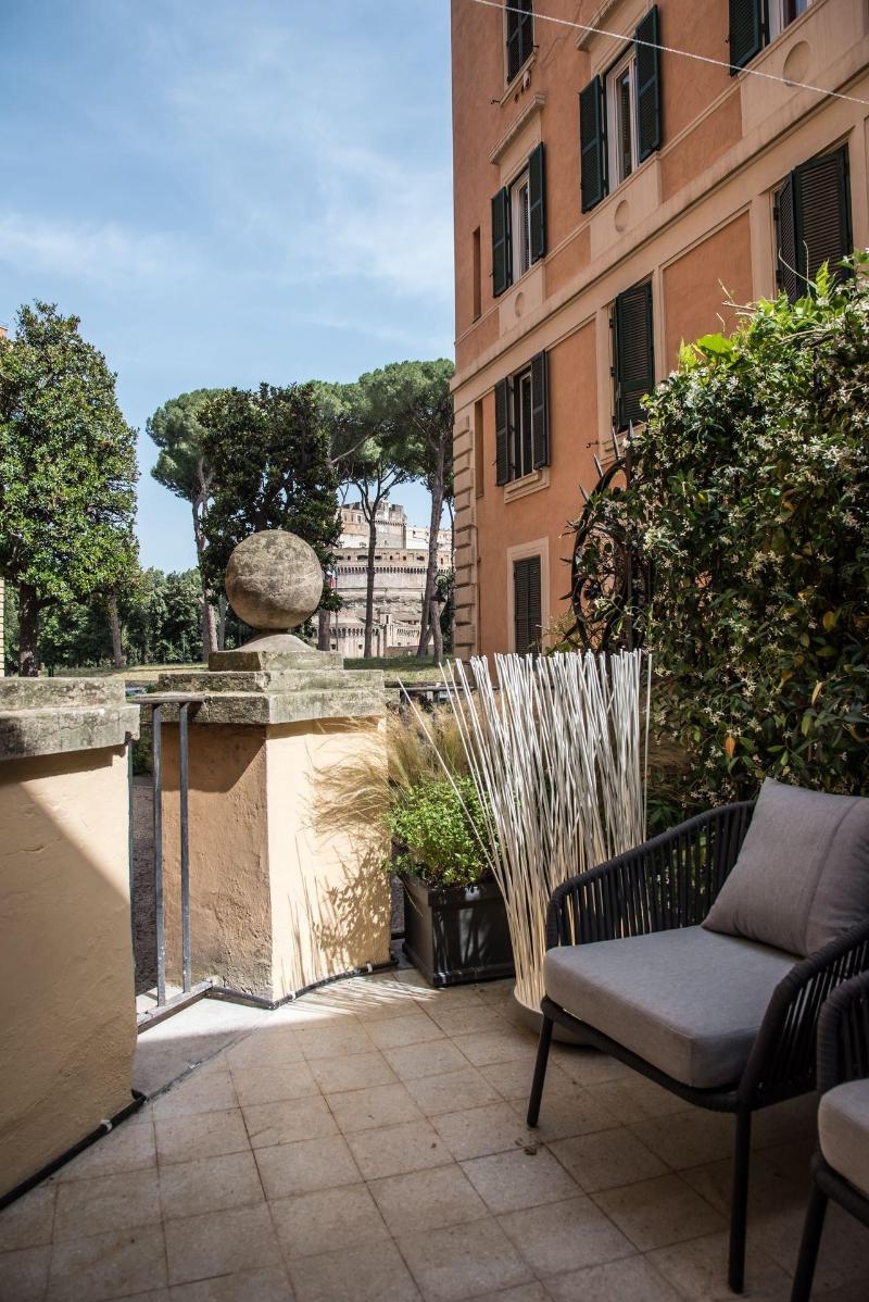 Domus Alberico image