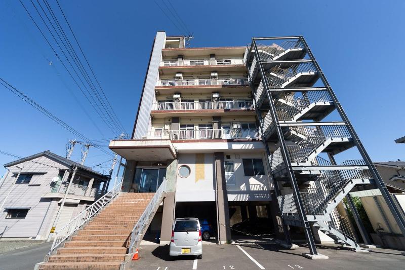 OYO Hotel Tsuru Sendai image