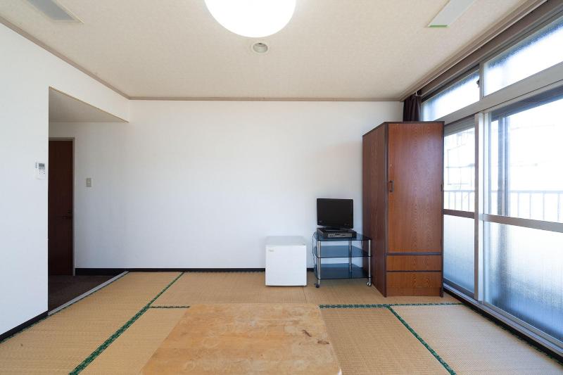 OYO Hotel Tsuru Sendai image
