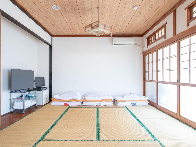 OYO Hotel Tsuru Sendai image