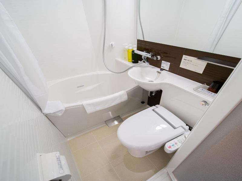 Super Hotel Tokyo Hamamatsucho image
