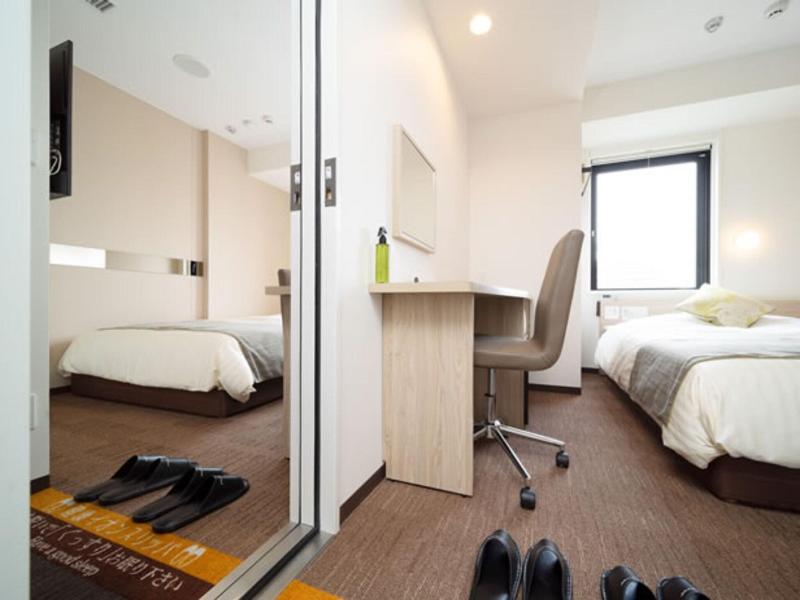 Super Hotel Tokyo Hamamatsucho image