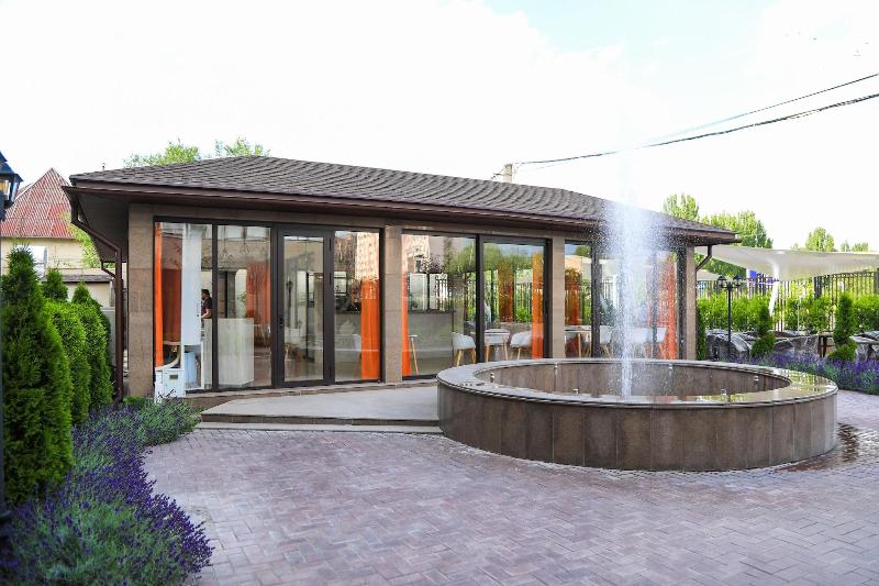 Oasis residence image