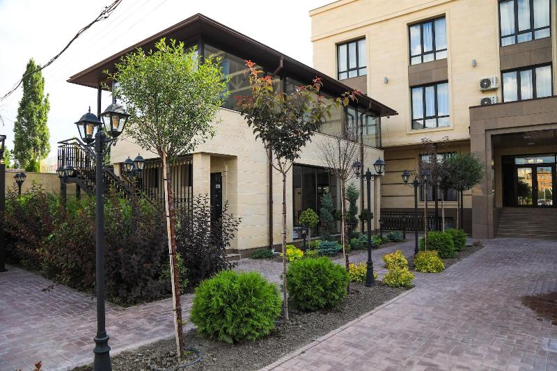 Oasis residence image