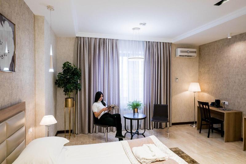 Oasis residence image
