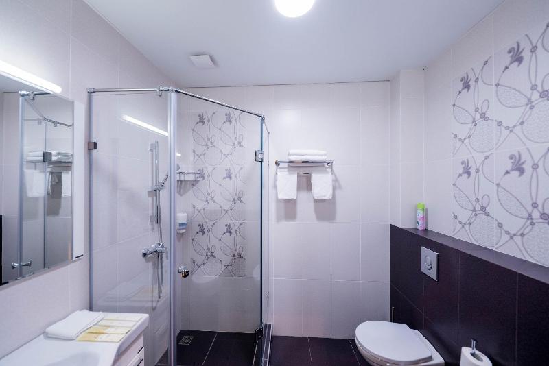 Oasis residence image