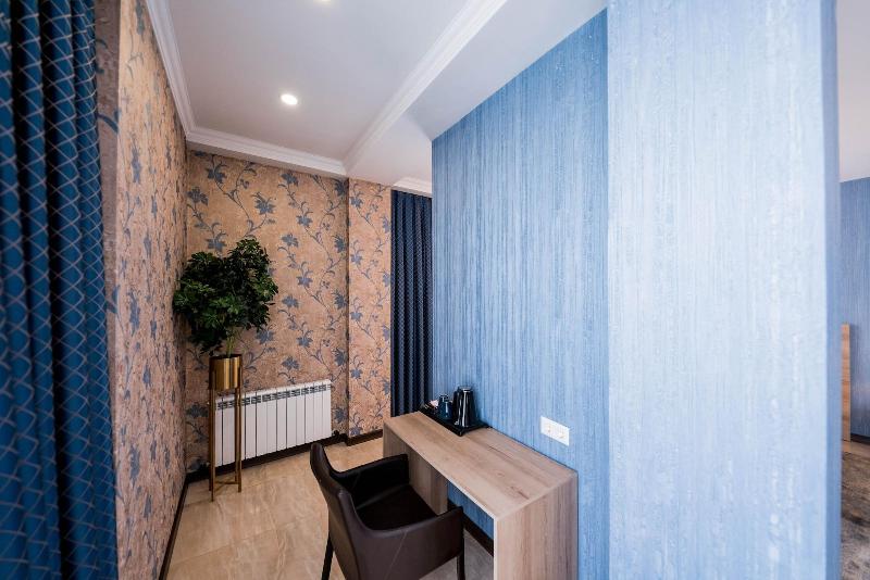Oasis residence image