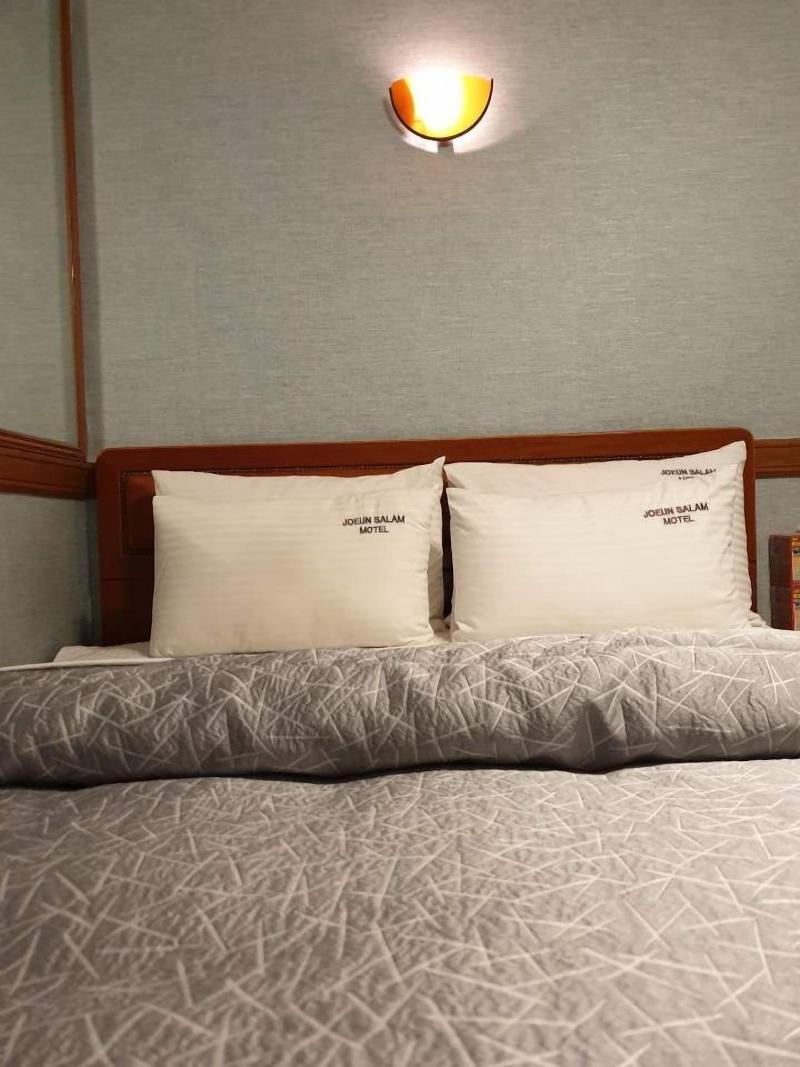 Motel Good Guy image