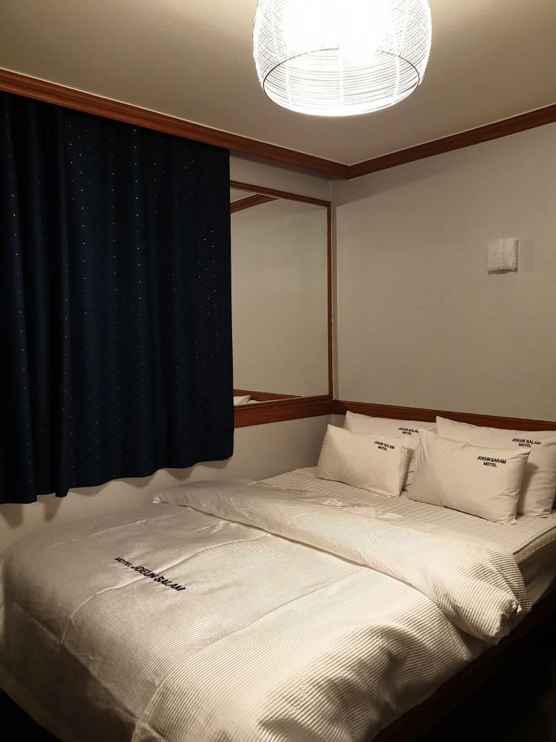 Motel Good Guy image