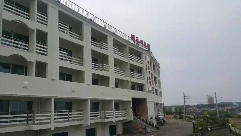 Haedoji Hotel Yangyang image