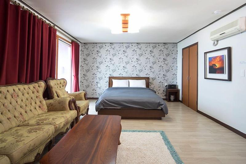 Haedoji Hotel Yangyang image