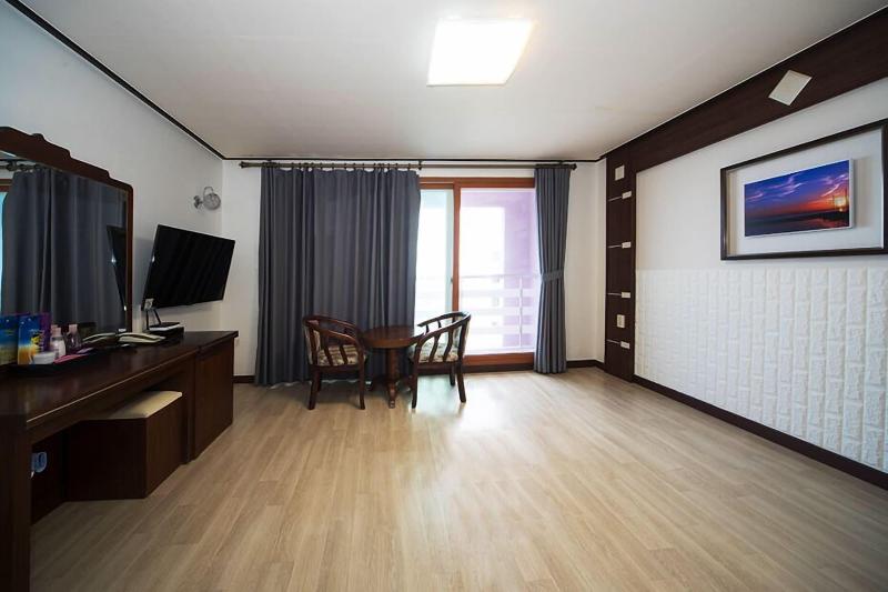 Haedoji Hotel Yangyang image
