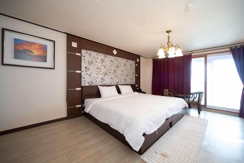 Haedoji Hotel Yangyang image