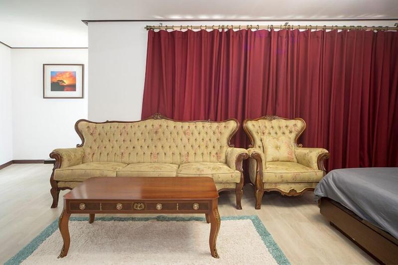 Haedoji Hotel Yangyang image