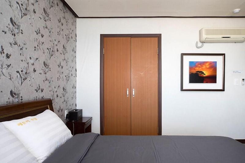 Haedoji Hotel Yangyang image