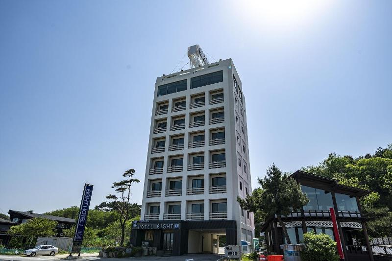 Yangyang Eight image
