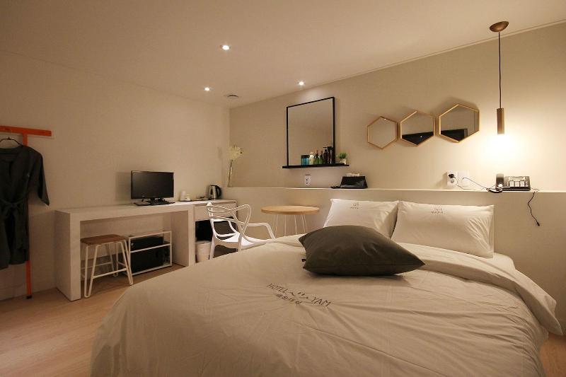Busan Haeundae Hotel A image