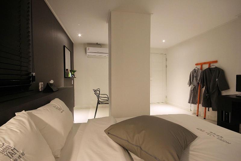 Busan Haeundae Hotel A image
