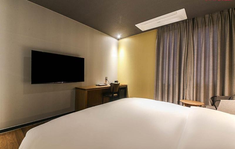 Gimhae Perfect Hotel image