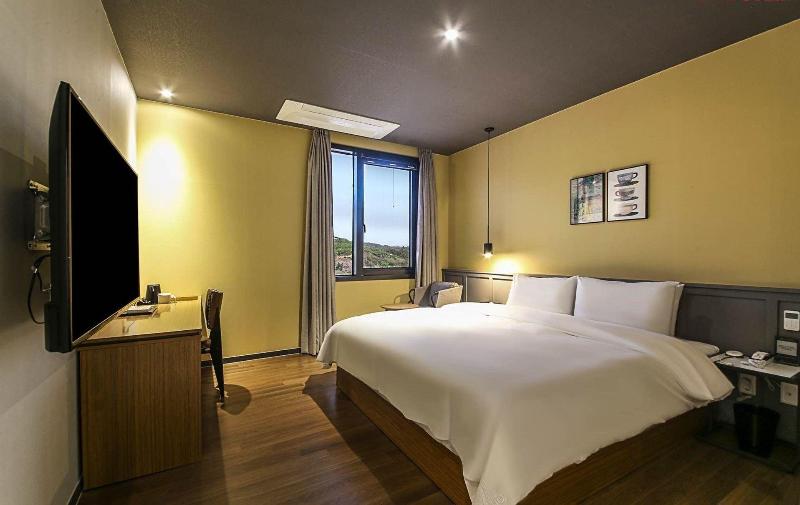 Gimhae Perfect Hotel image