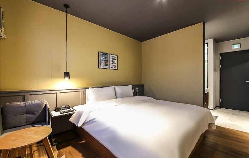 Gimhae Perfect Hotel image