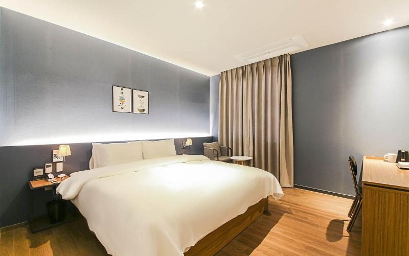 Gimhae Perfect Hotel image
