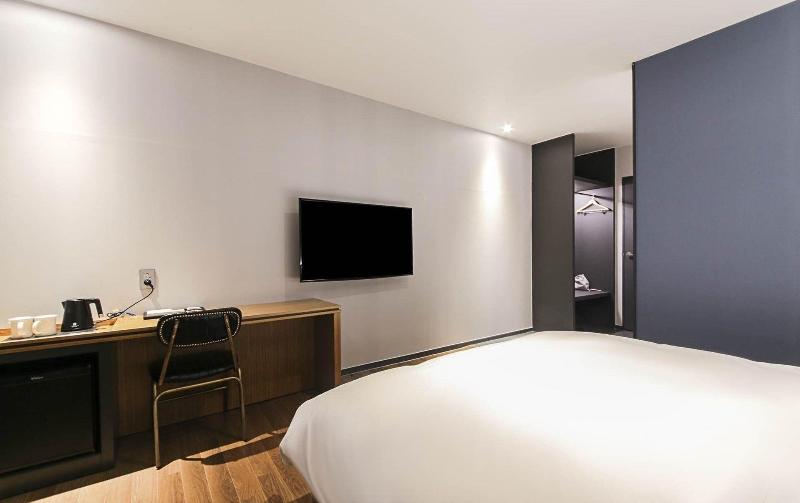 Gimhae Perfect Hotel image