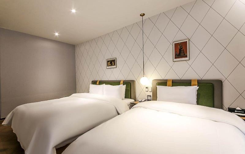 Gimhae Perfect Hotel image