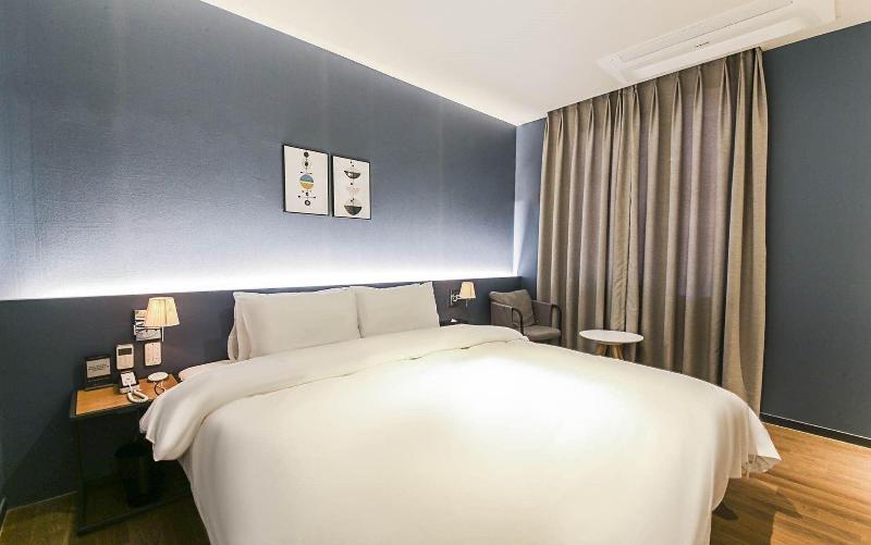Gimhae Perfect Hotel image