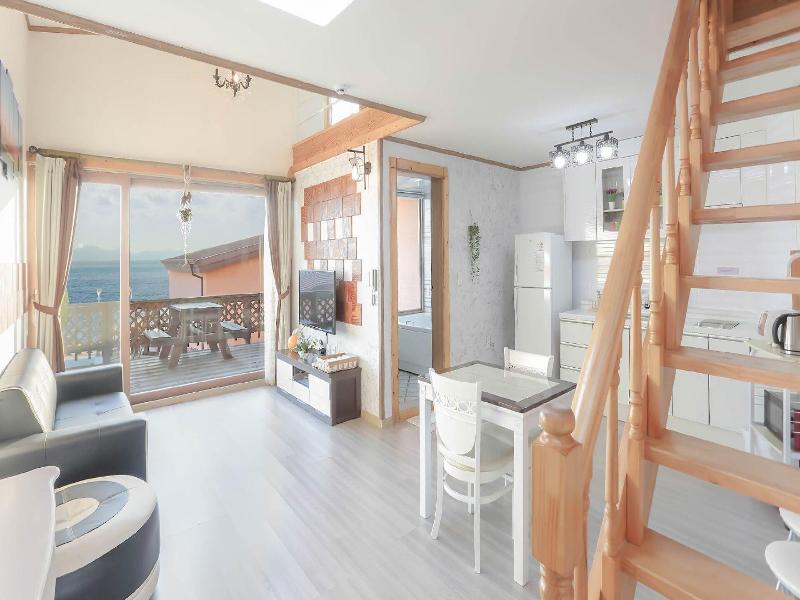 Namhae Bel Vienne image