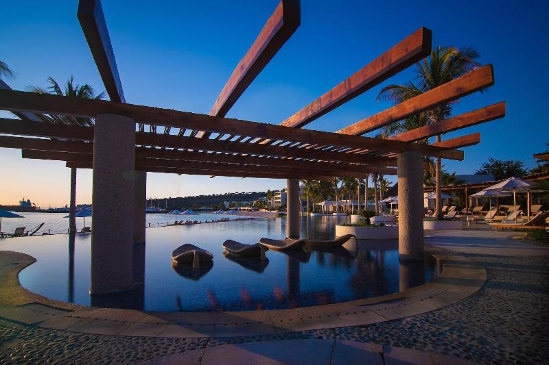 Puerta Cortes Residence Vistamar