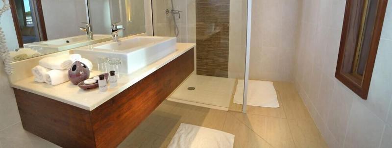Hotel Colibri image