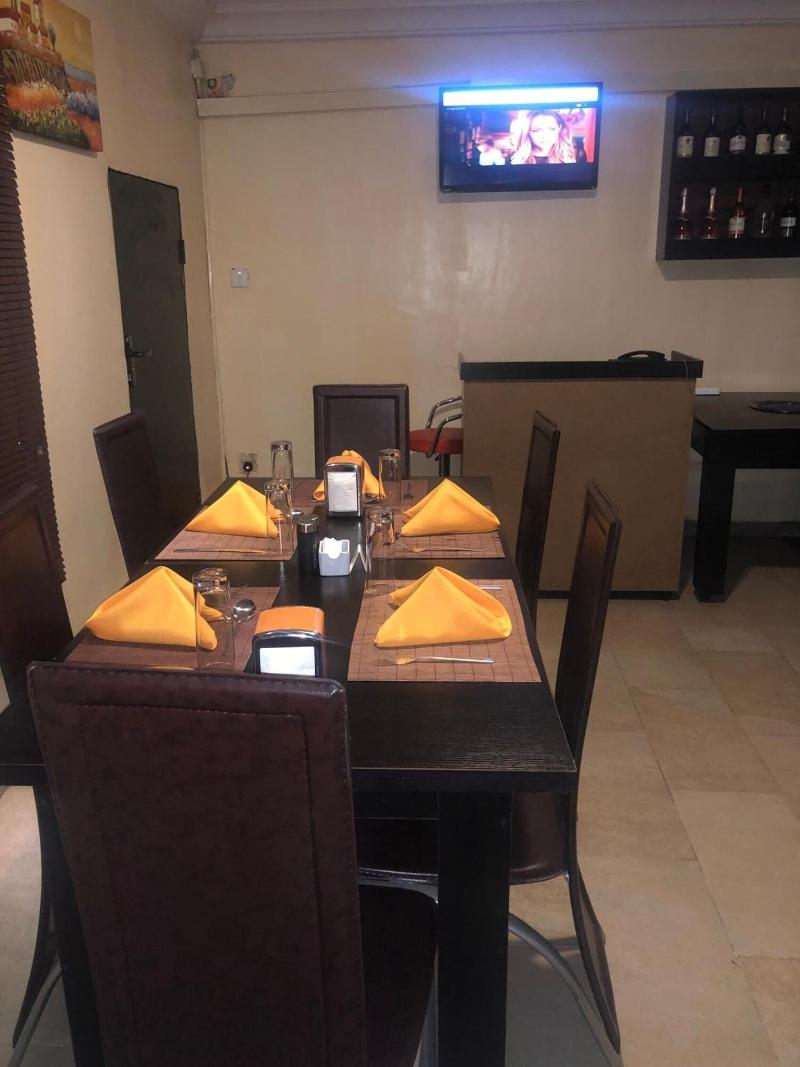 Posh Apartments Bussiness Hotel image