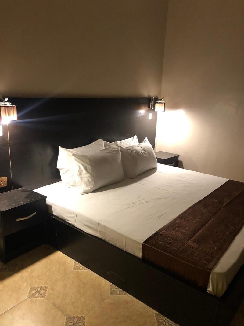 Posh Apartments Bussiness Hotel image