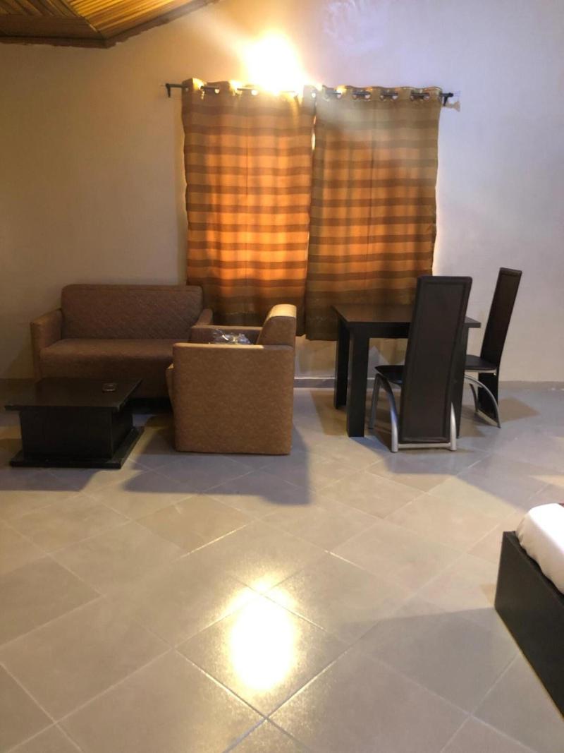 Posh Apartments Bussiness Hotel image