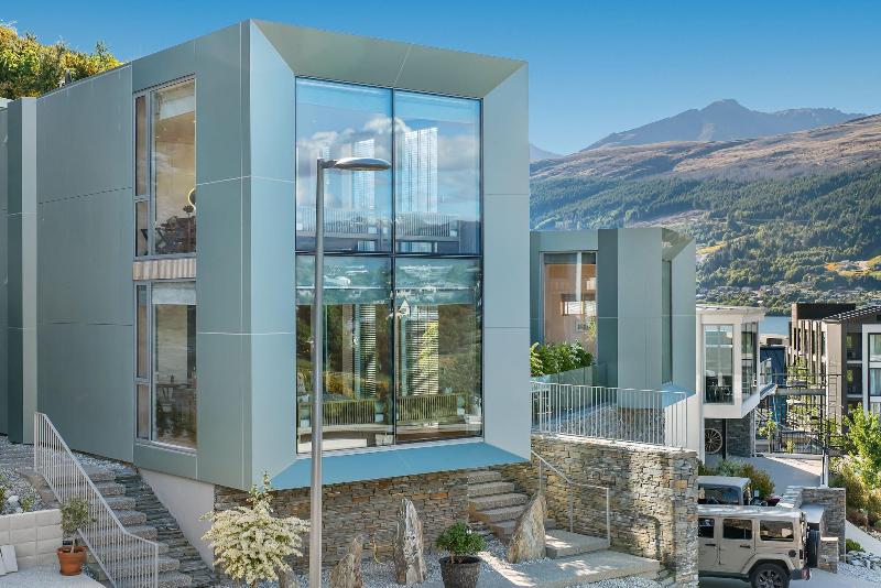 Lanah Residence image
