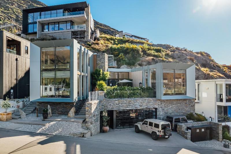 Lanah Residence image